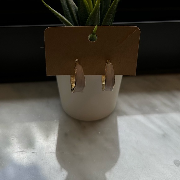 Cream White Hoop Earrings - Picture 4 of 4